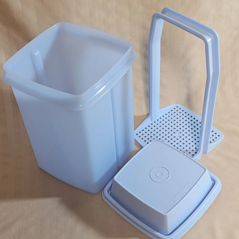 Large Pick-A-Deli Container - Picture 2 of 3
